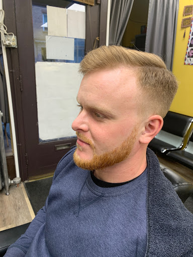 Barber Shop «Happy Man Barber Shop», reviews and photos, 376 Meigs St, Rochester, NY 14607, USA