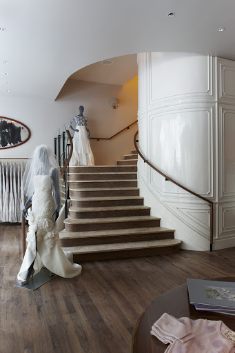 Bridal Shop «BHLDN», reviews and photos, 8 E Walton St, Chicago, IL 60611, USA