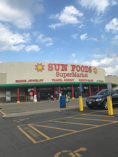 Grocery Store «Sun Foods», reviews and photos, 6350 Brooklyn Blvd, Minneapolis, MN 55429, USA