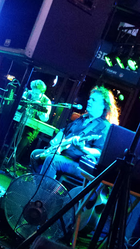 Bar & Grill «Kimmyz Tatum Point», reviews and photos, 4601 E Bell Rd, Phoenix, AZ 85032, USA