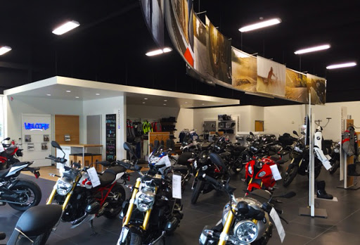 Motorcycle Dealer «BMW, Indian, and Slingshot Woodlands», reviews and photos, 198 Ed English Dr, Shenandoah, TX 77385, USA