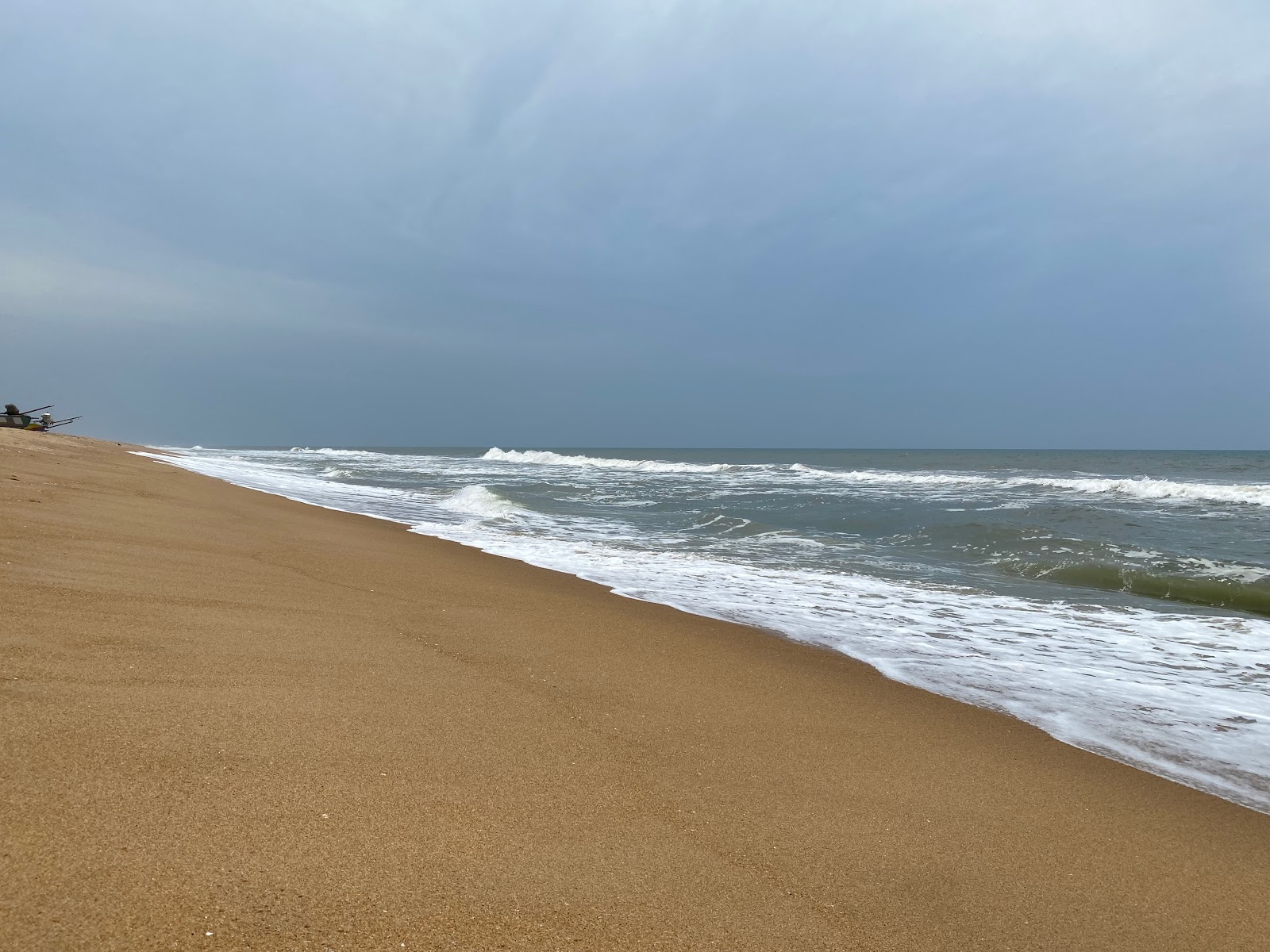Pattipulam Beach的照片 带有长直海岸