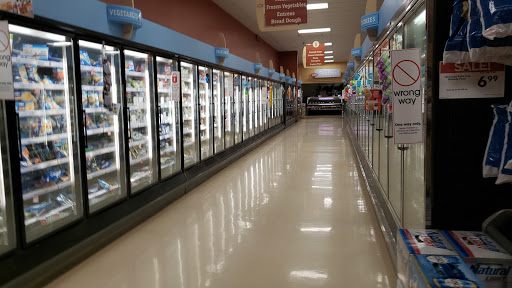 Supermarket «Giant Eagle Supermarket», reviews and photos, 755 S Broadway, Geneva, OH 44041, USA