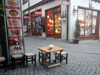 Cafe Tesadüf
