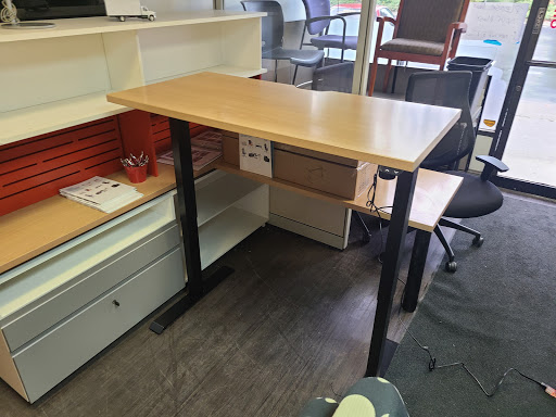 Used Office Furniture Store «NWC Office Furniture», reviews and photos, 8899 SE Jannsen Rd, Clackamas, OR 97015, USA