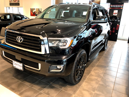 Used Car Dealer «Germain Toyota of Columbus», reviews and photos, 5711 Scarborough Blvd, Columbus, OH 43232, USA
