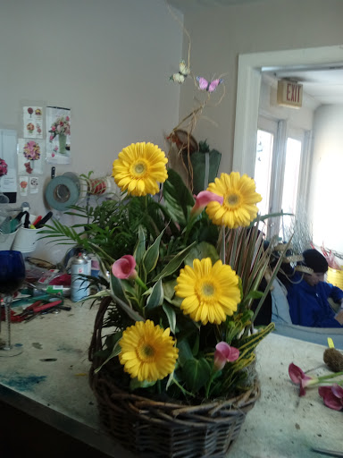 Florist «Yesterday Florists & Gifts», reviews and photos, 2548 Lapeer Rd #1, Auburn Hills, MI 48326, USA