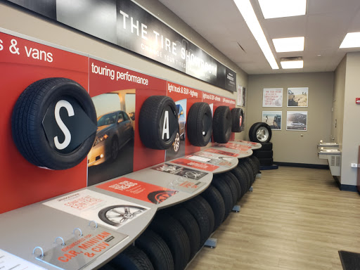 Tire Shop «Firestone Complete Auto Care», reviews and photos, 6325 Northwest Hwy, Crystal Lake, IL 60014, USA