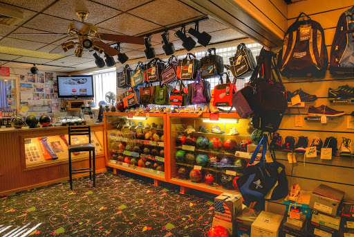Bowling Alley «Super Bowl», reviews and photos, 45100 Ford Rd, Canton, MI 48187, USA