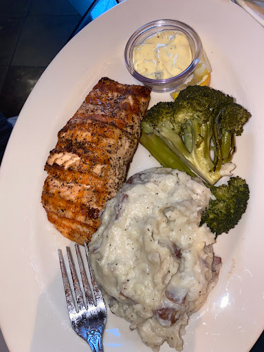 Restaurant «The Cheesecake Factory», reviews and photos, 250 Granite St, Braintree, MA 02184, USA