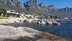 Foto van Bakoven Beach en zijn prachtige landschap