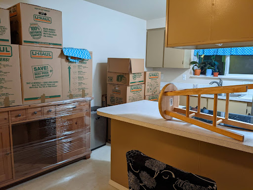 Moving Company «Suseyi Pro Moving Company», reviews and photos, 4949 NE Avalon Ln, Bainbridge Island, WA 98110, USA
