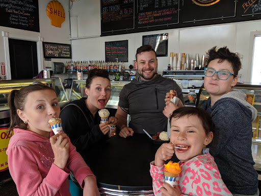 Ice Cream Shop «Scoops Ice Cream & Coffee», reviews and photos, 123 W Heron St, Aberdeen, WA 98520, USA