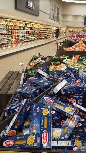 Grocery Store «Acme Fresh Market No. 1», reviews and photos, 1835 W Market St, Akron, OH 44313, USA