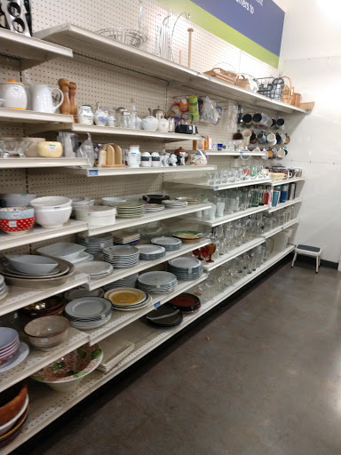 Thrift Store «Goodwill South Lake Union», reviews and photos, 411 Westlake Ave N, Seattle, WA 98109, USA