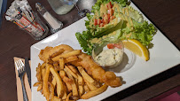 Plats et boissons du Restaurant de fish and chips Charlie's Fish & Chips and Burgers à Antibes - n°2