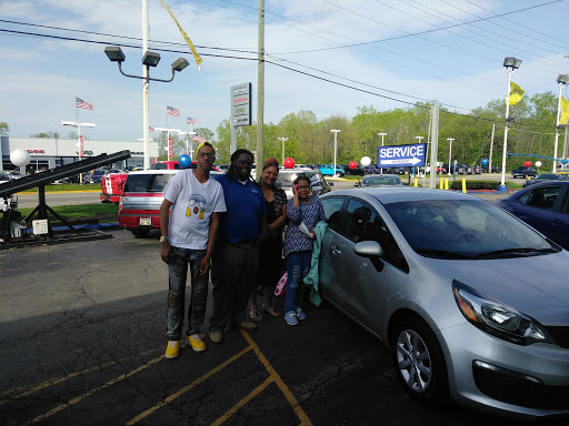 Car Dealer «Kunes Country Ford Stateline Superstore», reviews and photos, 104 IL-173, Antioch, IL 60002, USA