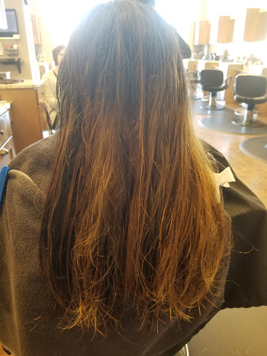 Beauty Salon «Hair District», reviews and photos, 12573 Castlemoor Dr, Eden Prairie, MN 55344, USA