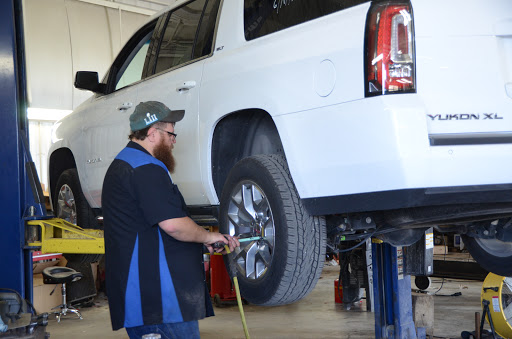 Car Dealer «Charles Capper Auto Center, Inc.», reviews and photos, 150 Court Ave, Marengo, IA 52301, USA