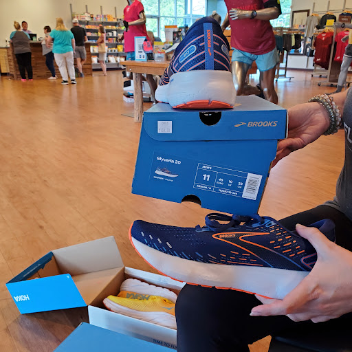 Shoe Store «Fleet Feet Sports», reviews and photos, 4347 Franklin Rd SW, Roanoke, VA 24018, USA