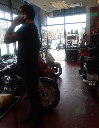 Motor Scooter Dealer «Second City Scooters», reviews and photos, 5578 N Lincoln Ave, Chicago, IL 60659, USA