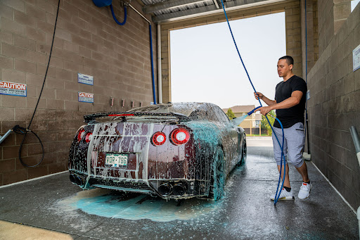Autowash @ Dove Valley Car Wash en Englewood