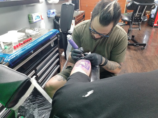 Tattoo Shop «SD Tattoo and Body Piercing», reviews and photos, 3780 Hancock St, San Diego, CA 92110, USA