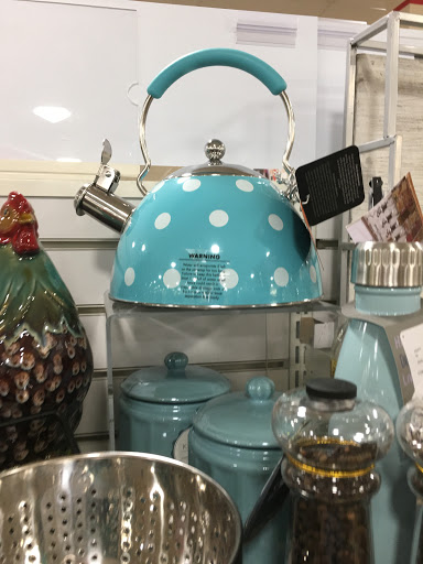 Home Goods Store «HomeGoods», reviews and photos, 3830 Bloomington St, Colorado Springs, CO 80922, USA