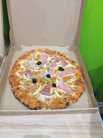 Pepperoni du Pizzas à emporter PIZZA LOLA à Saint-Paul-et-Valmalle - n°5