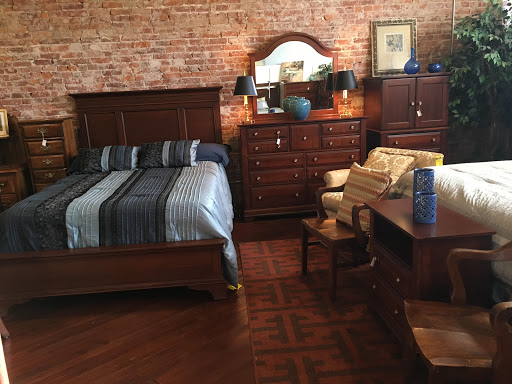 Used Furniture Store «Hometown Refurnishing», reviews and photos, 24 E Main St, Ephrata, PA 17522, USA