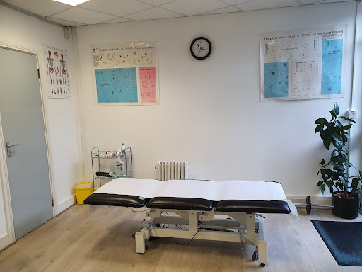 Maple Physical Therapy Clinic in Dublin, Co. Dublin (Baile Átha Cliath)