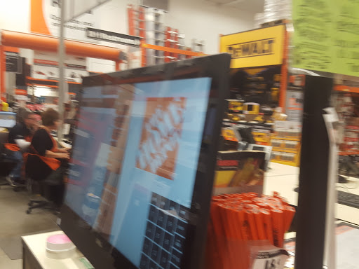 Home Improvement Store «The Home Depot», reviews and photos, 1049 Collinsville Crossing, Collinsville, IL 62234, USA