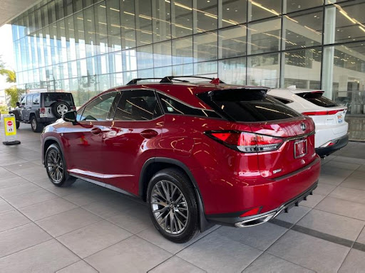 Auto Body Shop «Dayas Custom Auto», reviews and photos, 6650 Kingspointe Pkwy, Orlando, FL 32819, USA