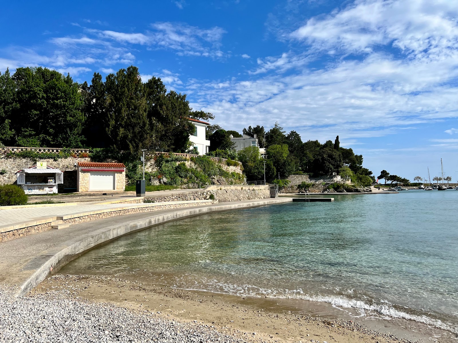 Photo de Plaza Portopisana - recommandé pour les voyageurs en famille avec des enfants