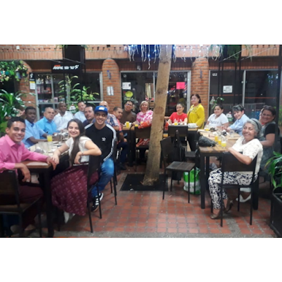 Saleros Restaurante (Almuerzos en Medellín) - Cl. 33 #42B-41 Centro Comercial Galerias San Diego, Local 106, Medellín, Antioquia, Colombia