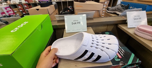 Shoe Store «DSW Designer Shoe Warehouse», reviews and photos, 4401 Lyons Rd, Coconut Creek, FL 33073, USA