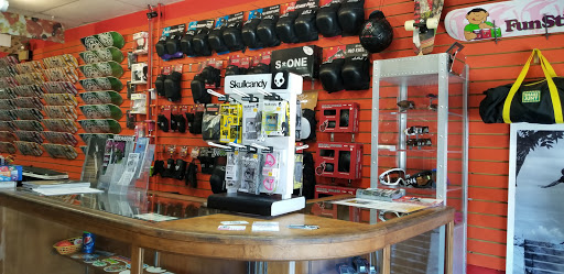 Skateboard Shop «Funtastik Skate and Snowboard Shop», reviews and photos, 18 W Main St, Mechanicsburg, PA 17055, USA