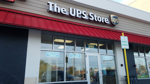 Shipping and Mailing Service «The UPS Store», reviews and photos, 13940 Cedar Rd, Cleveland, OH 44118, USA