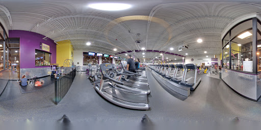 Gym «Planet Fitness», reviews and photos, 2300 S Cicero Ave, Cicero, IL 60804, USA