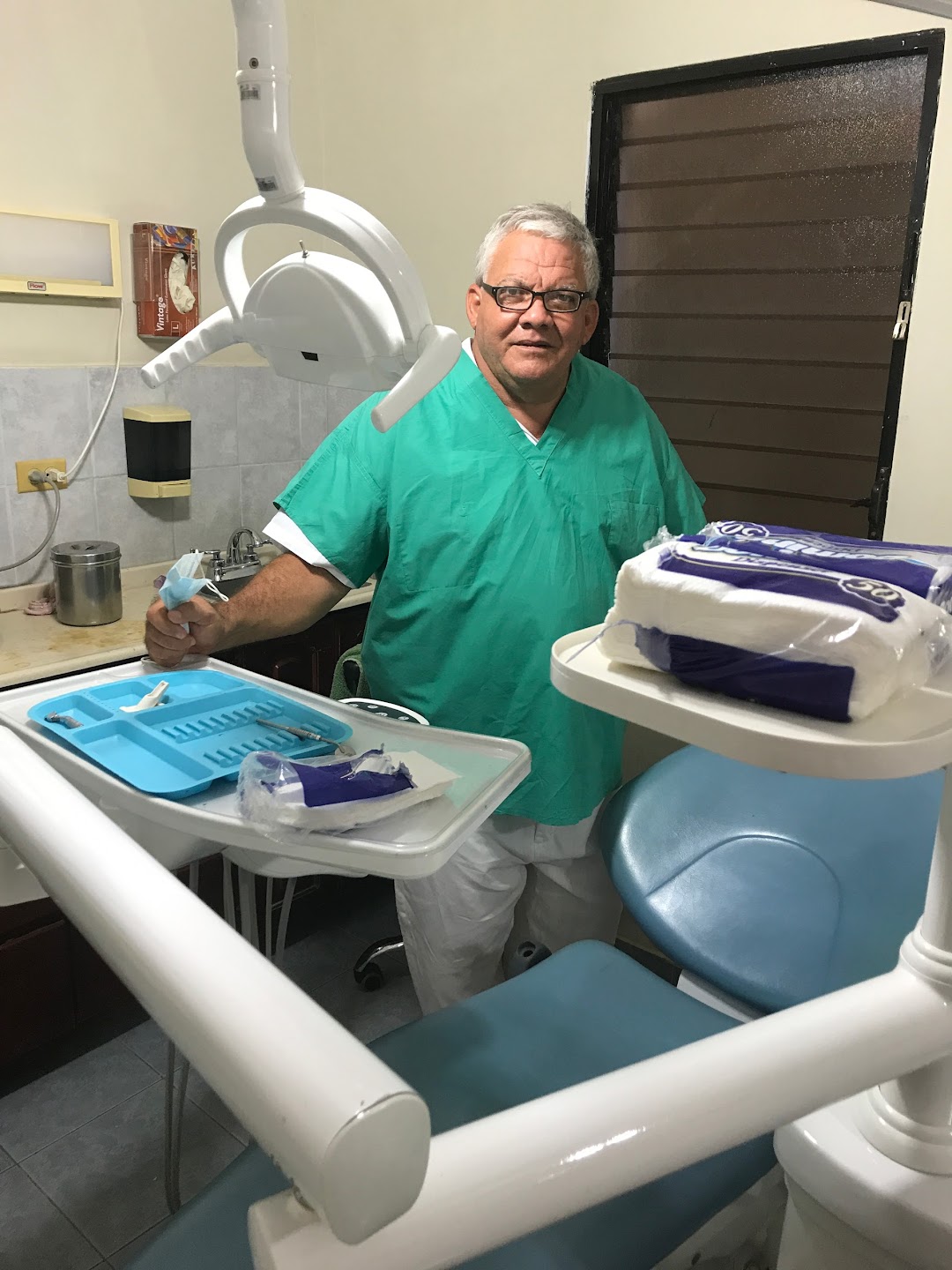 Clínica Dental Doctor Luis Pimentel