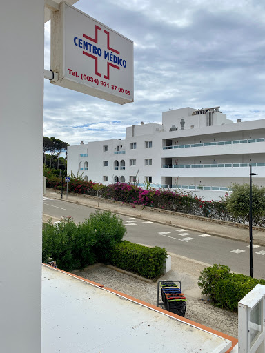 Centro Médico Santo Tomás Emergencias 24/7 en Es Migjorn Gran, Baleares
