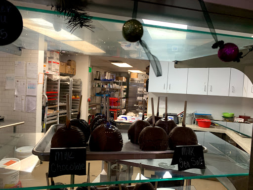 Chocolate Shop «Apple Tree Chocolate», reviews and photos, 754 Asp Ave, Norman, OK 73069, USA