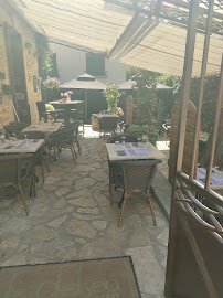 Atmosphère du Restaurant français Restaurant Le Chelsea à Vallon-Pont-d'Arc - n°17