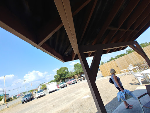 Used Appliance Store «Habitat ReStore Fort Walton Beach», reviews and photos, 39 Eglin Pkwy S, Fort Walton Beach, FL 32548, USA