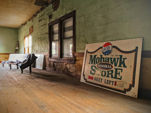 Grocery Store «Mohawk General Store», reviews and photos, 91130 Donna Rd, Springfield, OR 97478, USA