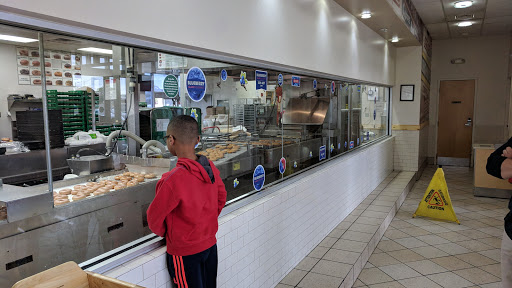 Bakery «Krispy Kreme Doughnuts», reviews and photos, 208 W 14 Mile Rd, Troy, MI 48083, USA