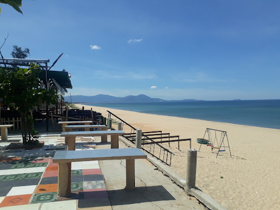 Quang Tho Beach