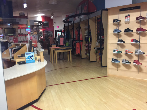 Sporting Goods Store «New Balance», reviews and photos, 3810 Forbes Ave, Oakland, PA 15213, USA