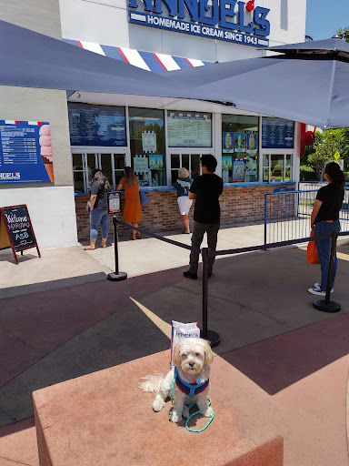 Shopping Mall «Hastings Village», reviews and photos, E Foothill Blvd, Pasadena, CA 91107, USA