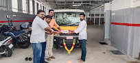 Mahindra Pps Motors   Suv & Commercial Vehicle Showroom